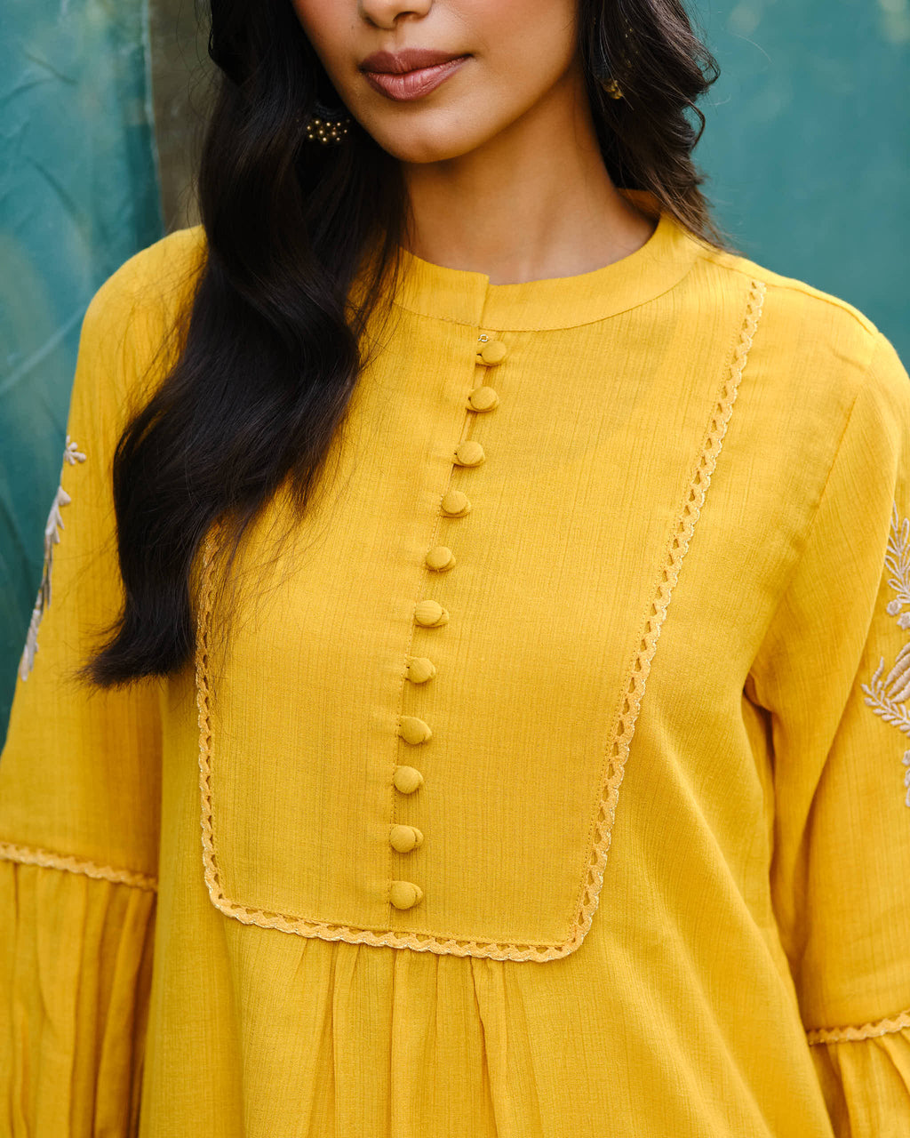 Elegant Mustard Viscose Blend Kurta Set with Organza Dupatta