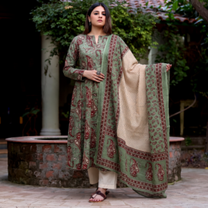 Alternative view of Trivyasha Cotton Set