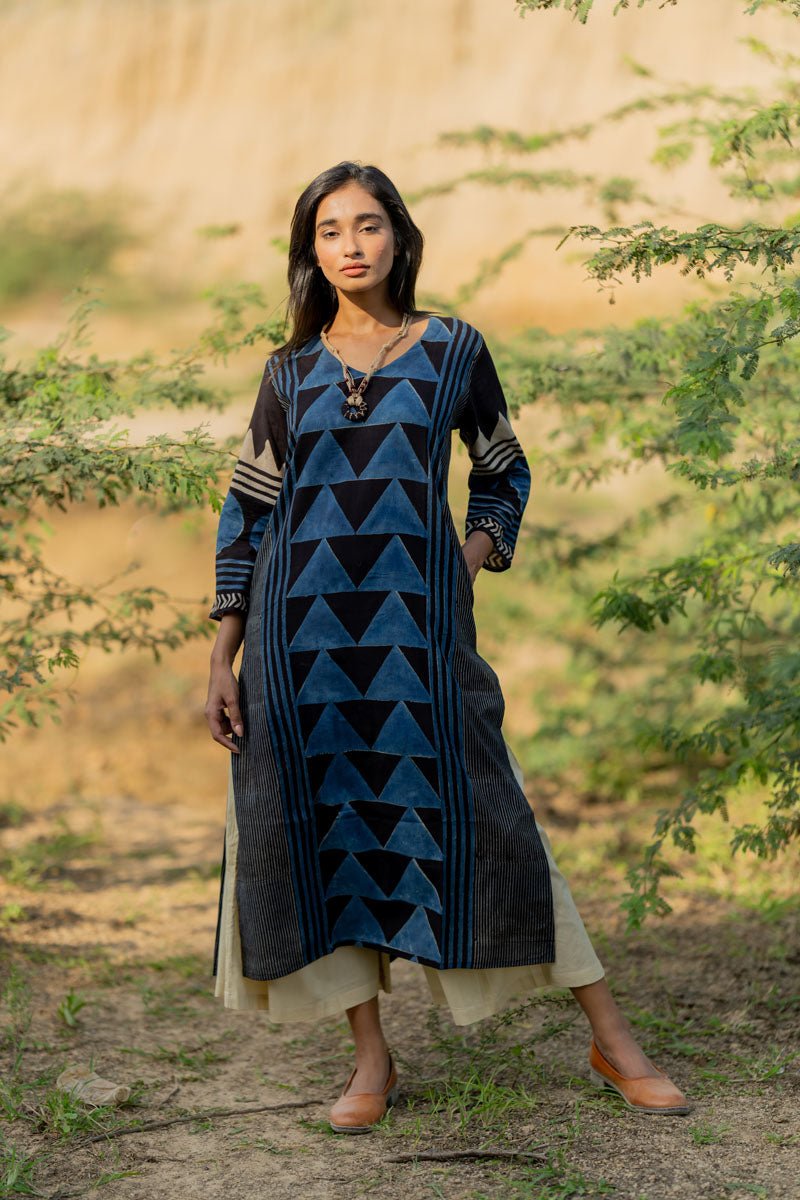 Classic Kurta - Indigo Pyramid Panel - Image 2