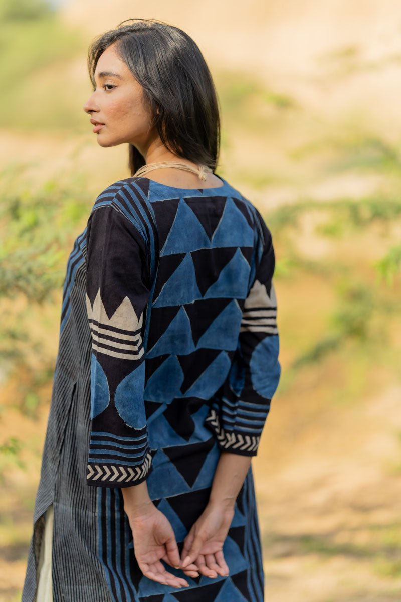 Classic Kurta - Indigo Pyramid Panel - Image 6