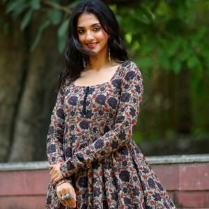 Alternative view of Abrika Cotton Set
