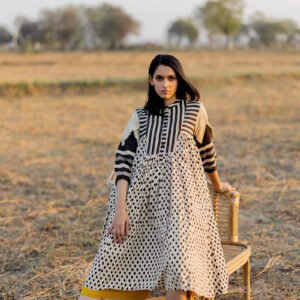 Side Pleat Kurta - Tarang - Image 6