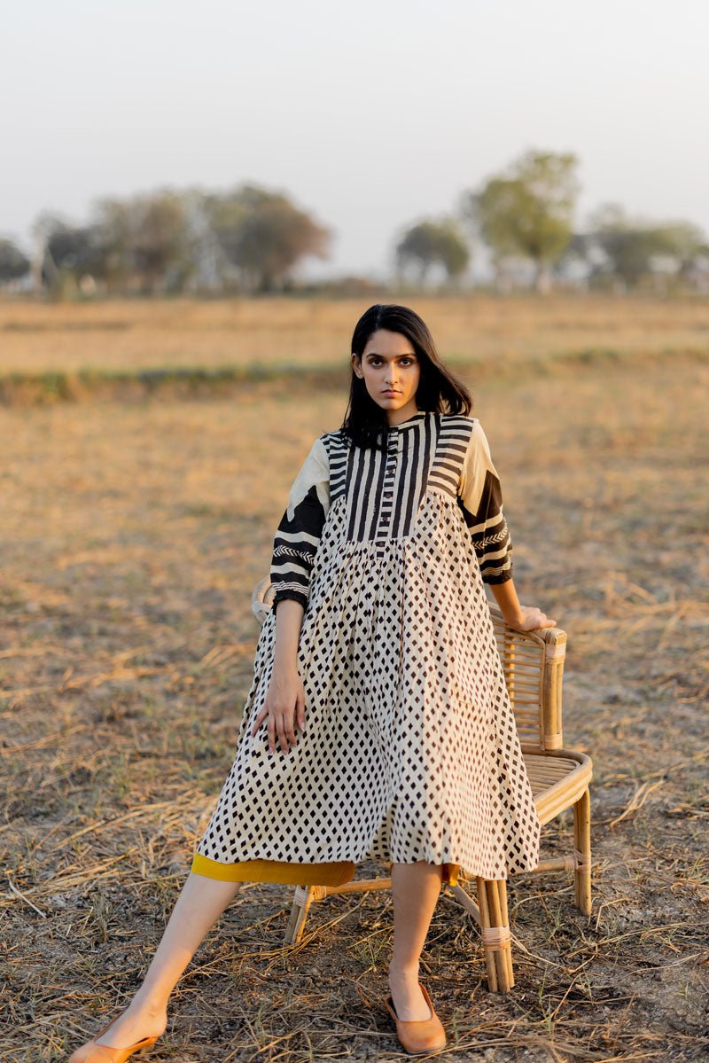 Side Pleat Kurta - Tarang - Image 6