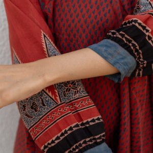 Bias Tunic - Ark Red - Image 5