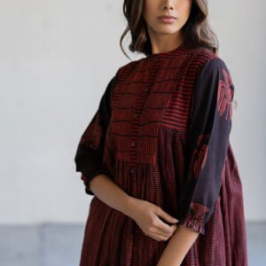 Amra Side Pleat Kurta - Yana - Image 5